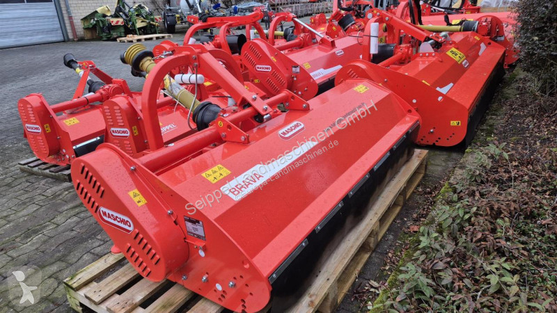 Zonas verdes jardins Maschio Gaspardo  Brava 200