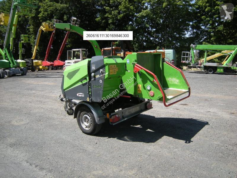 Jensen A540 DI landscaping equipment