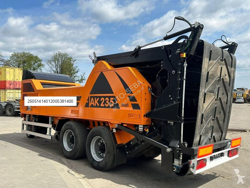 Zelené plochy Doppstadt AK235 profi,...