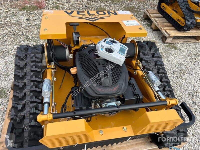 Zonas verdes jardins  Velon AT-1000 Lawn Mower...