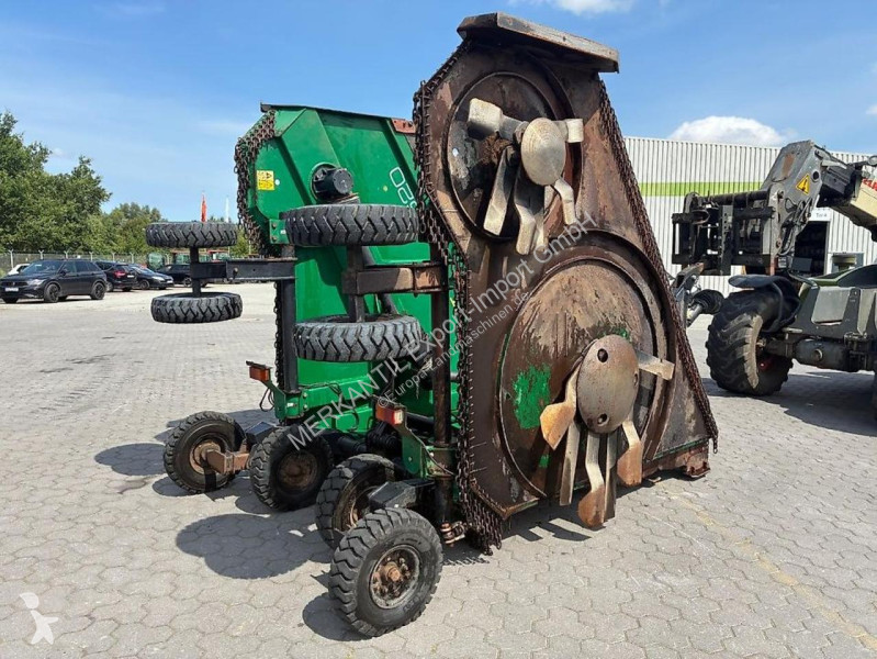 Zonas verdes Spearhead  Multicut 620 R