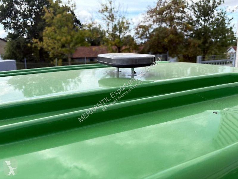 Tereny zielone John Deere  8900A