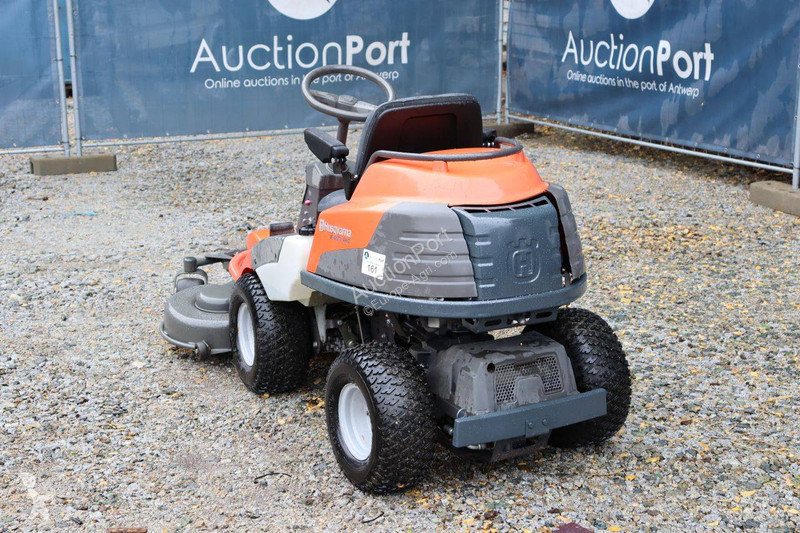 Zonas verdes Husqvarna R422Ts AWD