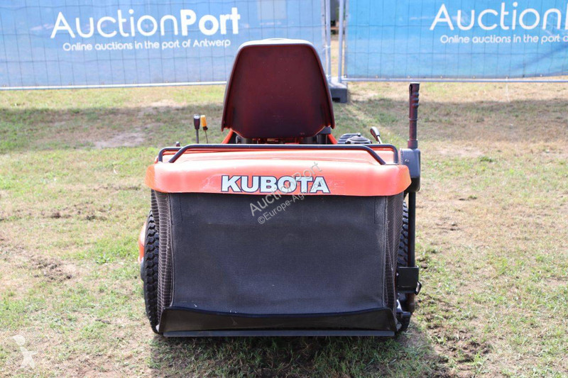 Zonas verdes Kubota GR2100-II