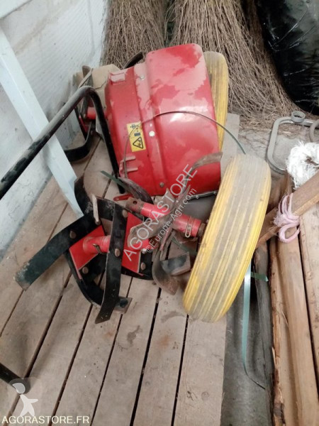 Espaces verts Honda F720