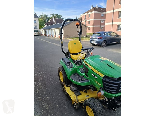 Espaces verts John Deere X940 coupe mulching