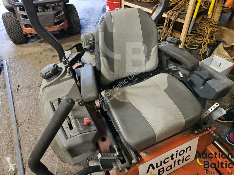 Zelené plochy Husqvarna PZ 29 CE