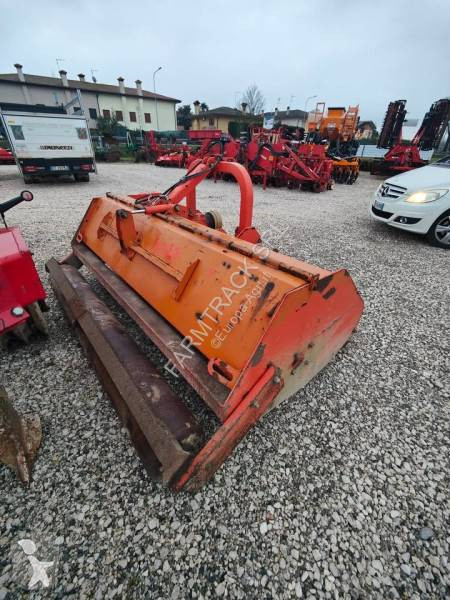 Zelené plochy Tierre TRL 230