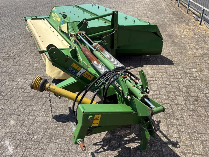 Zonas verdes jardins Krone Easycut 320CV Q