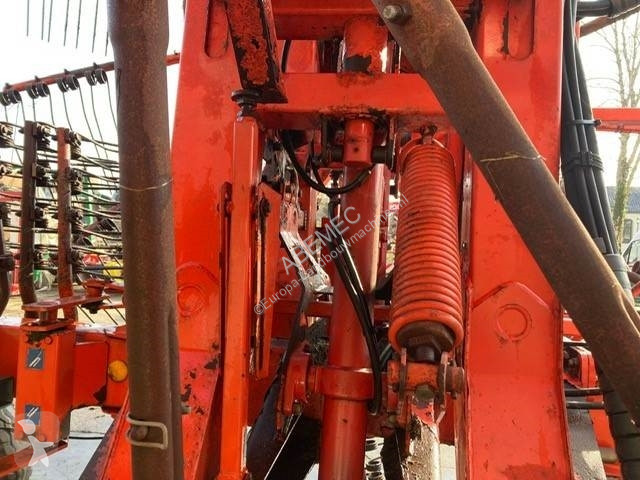 Zonas verdes Kuhn GA 8521 hark