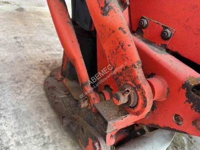 Zonas verdes jardins Kuhn GMD 802 F-FF