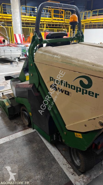 Espaces verts Amazone PROFIHOPP