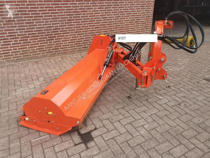 AGF 200 Verstekklepelmaaier landscaping equipment