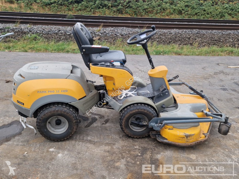 مساحات خضراء Stiga PARK PRO 25