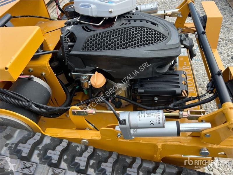 Zonas verdes jardins  Velon AT-1000 Lawn Mower...