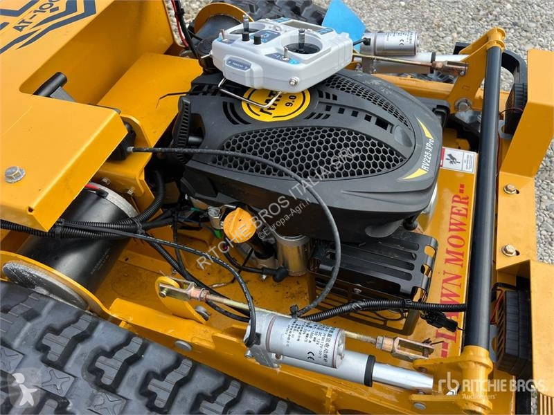 Zonas verdes jardins  Velon AT-1000 Lawn Mower...