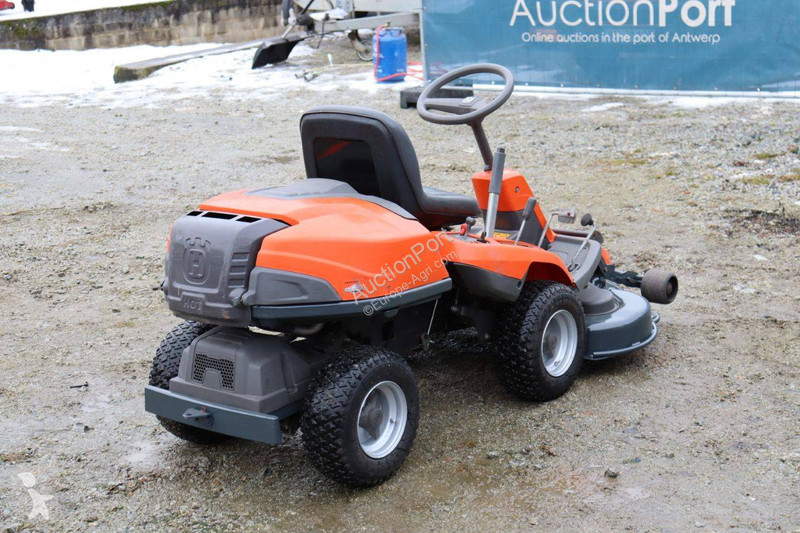 Zonas verdes Husqvarna R215TH