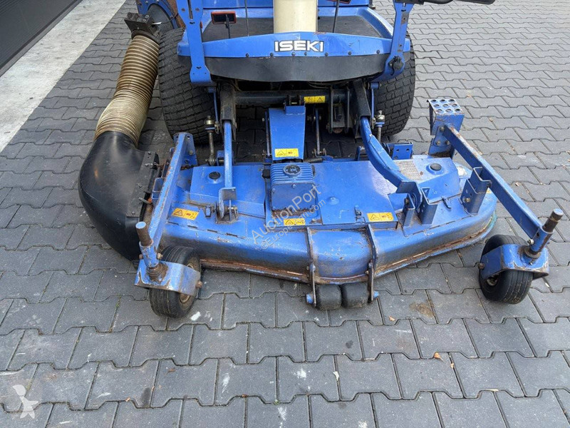 Zelené plochy Iseki SF310