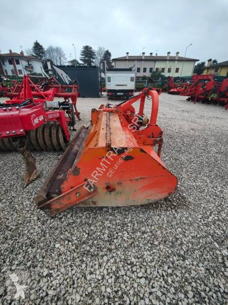 Zelené plochy Tierre TRL 230