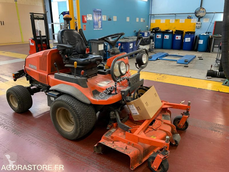 Spaţii verzi Kubota F2880