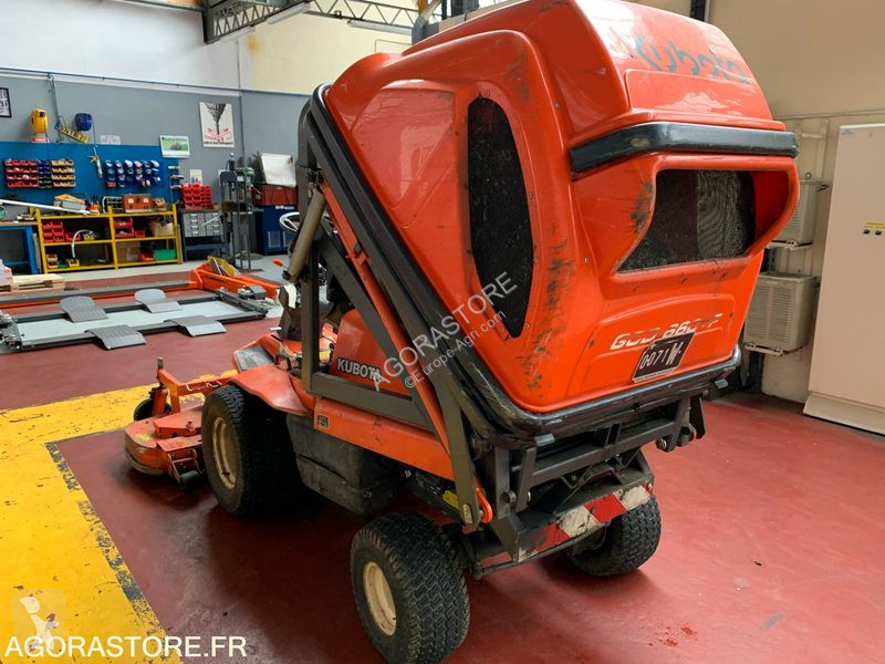 Spaţii verzi Kubota F2560