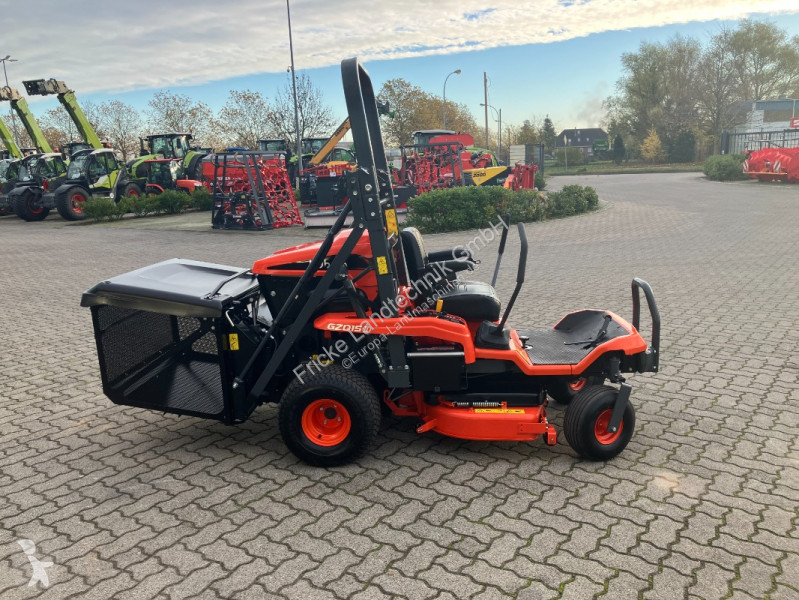 Spaţii verzi Kubota  GZD 15 HD Aufsitzmäher