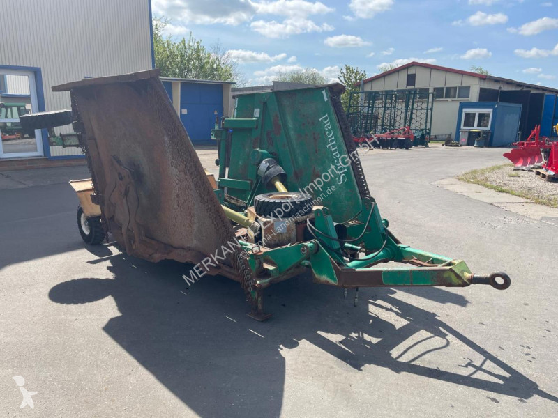 Zonas verdes jardins Spearhead  Multicut 450