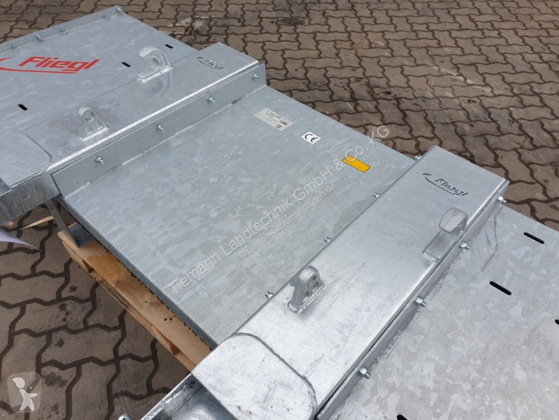 Espaces verts Fliegl  Kehrbesen Löwe 2,50m*