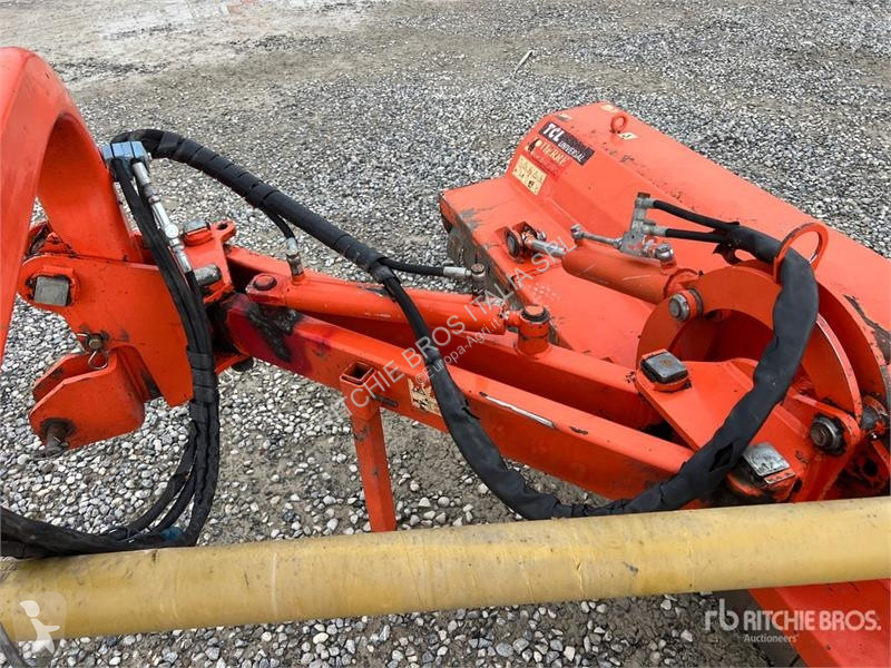 Zonas verdes jardins Tierre TCL 180 Flail Mower