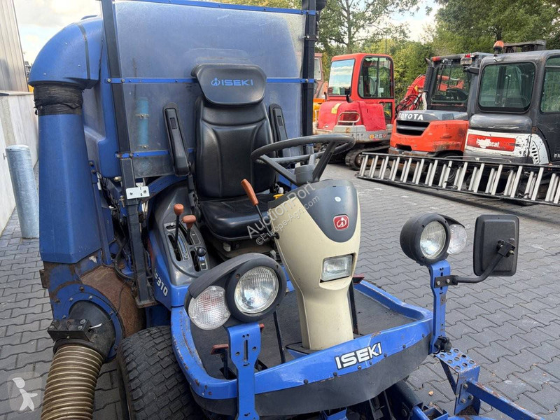 Zelené plochy Iseki SF310