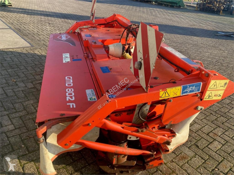 Zonas verdes Kuhn GMD 802 F