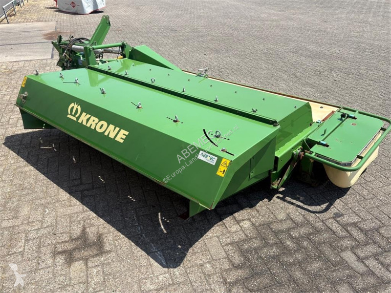 Zonas verdes jardins Krone Easycut 320CV Q