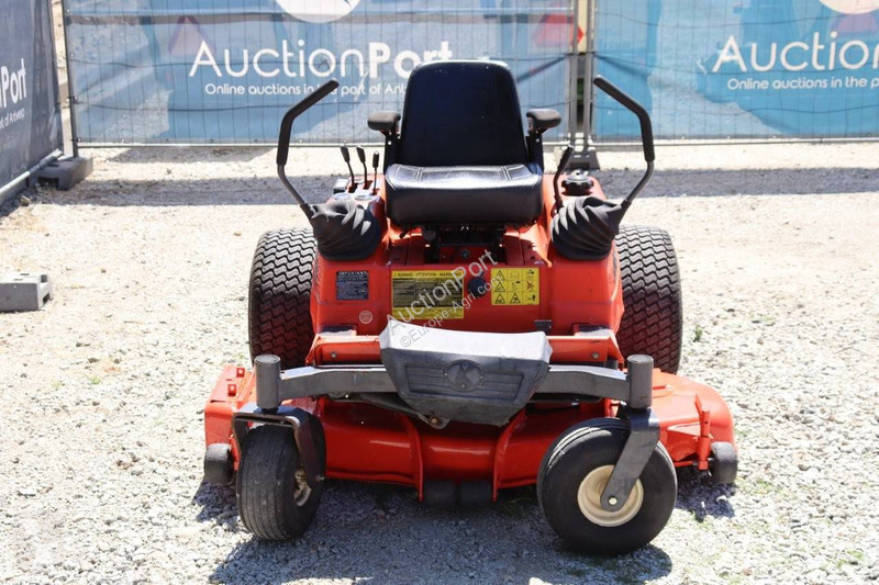 Zonas verdes Kubota ZD21-EC