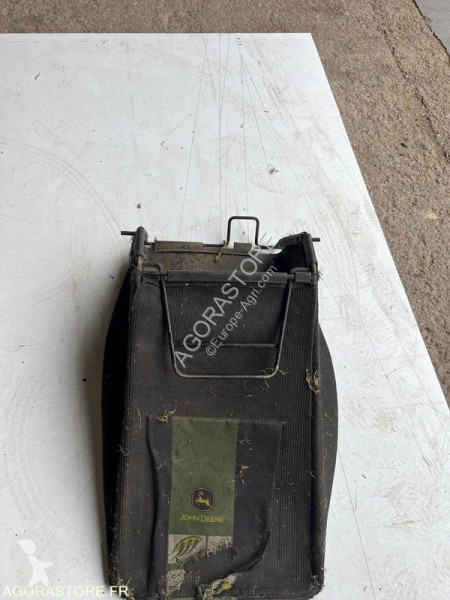 Zonas verdes John Deere R47VB