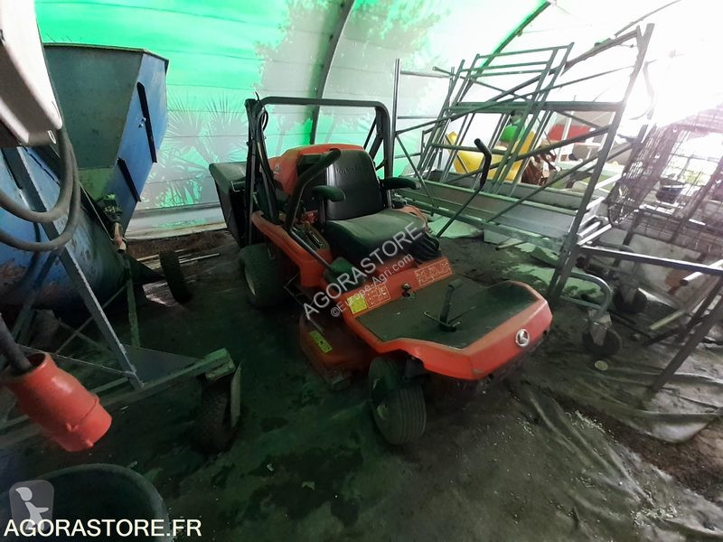 Grönområden Kubota GZD 15