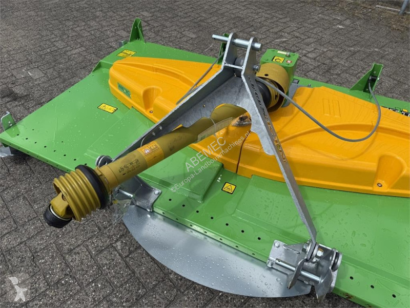 Joskin Weilandbloter TR 270 C3 haymaking