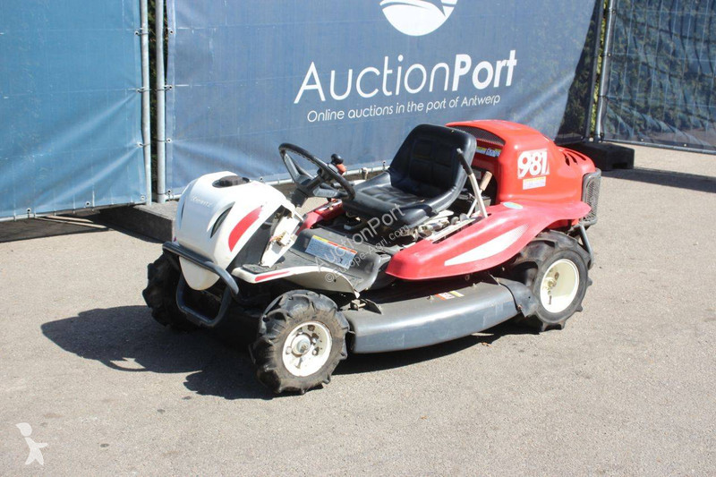 RM981 landscaping equipment
