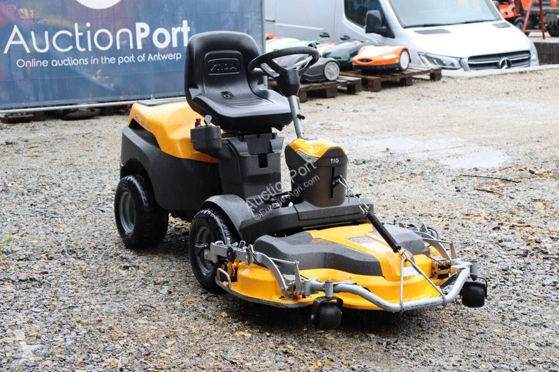 Zonas verdes Stiga P 901 C W