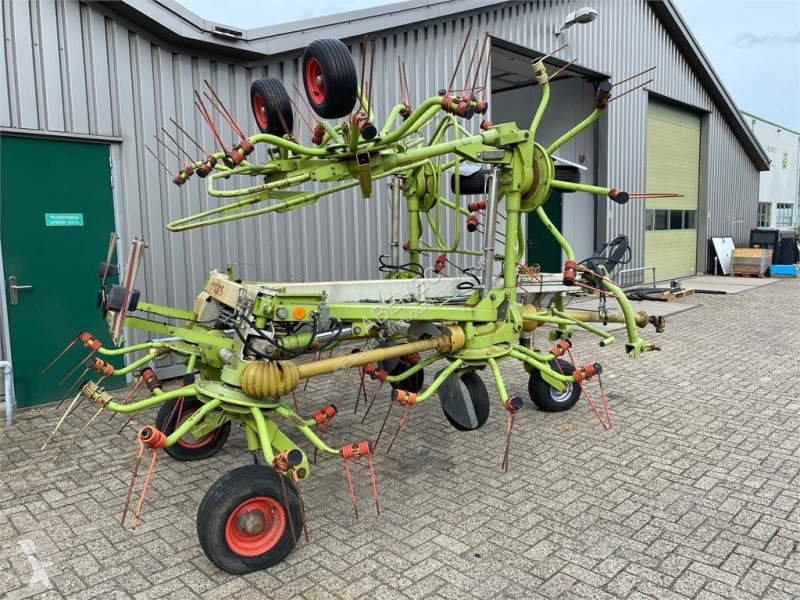 Zonas verdes jardins Claas volto 1050T