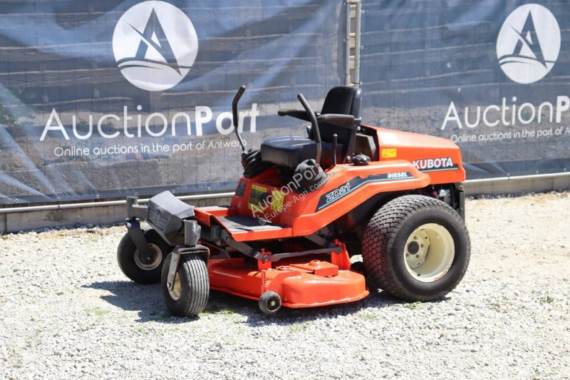 Zonas verdes Kubota ZD21-EC