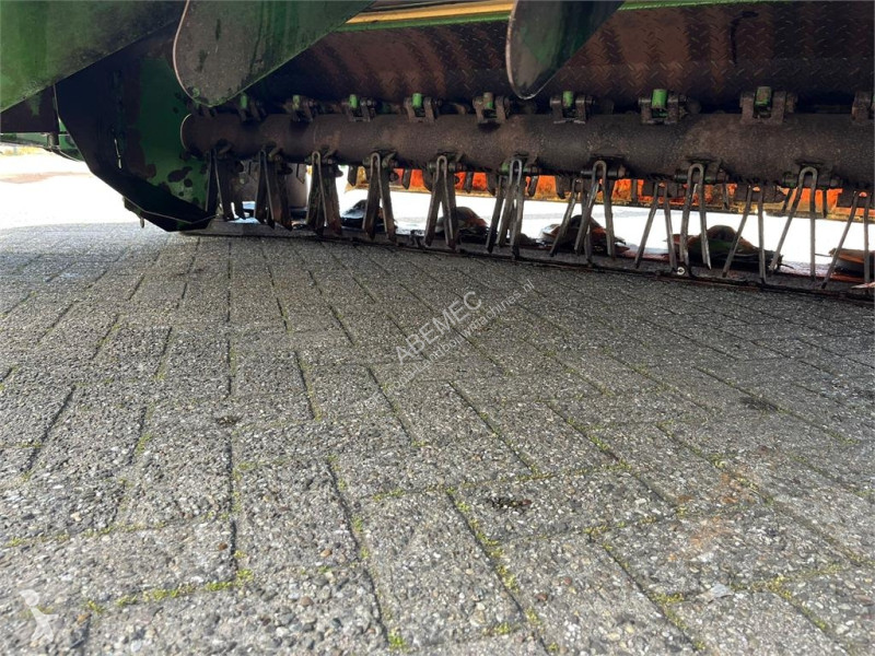 Zonas verdes jardins Krone Easycut 3200 CV