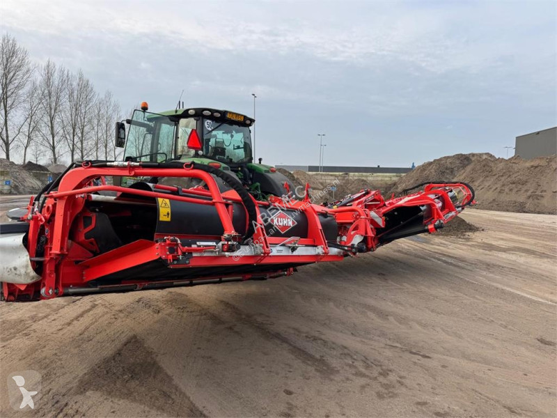 Zonas verdes jardins Kuhn FC 9330D-RA + FC...