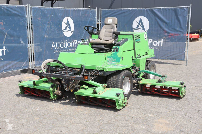مساحات خضراء Ransomes Commander