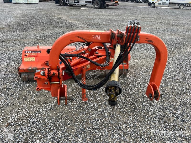 Zonas verdes jardins Tierre TCL 180 Flail Mower