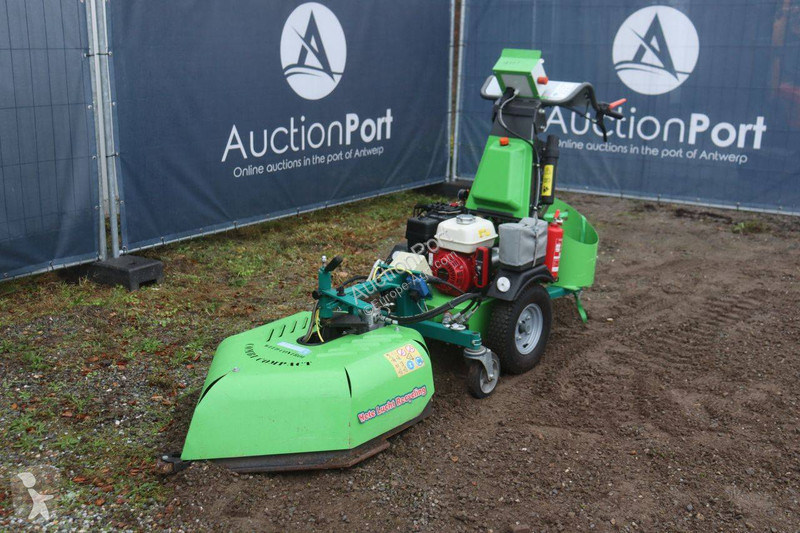 Zelené plochy Kersten Traction-Compact