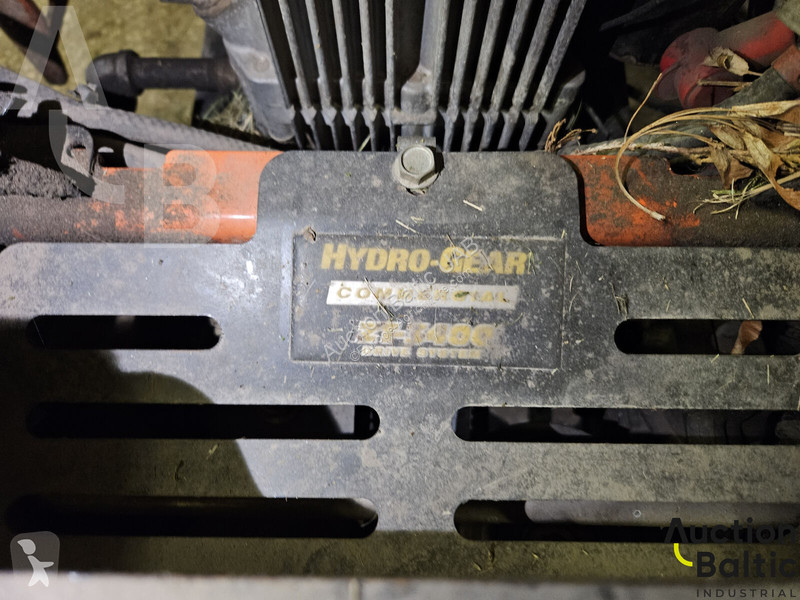 Zelené plochy Husqvarna PZ 29 CE