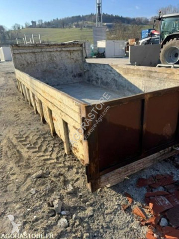 Skip loader box bodywork