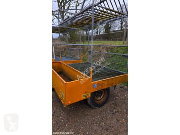 Livestock trailer