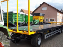 Reboque agrícola Estrado forrageiro Wielton PRS 24