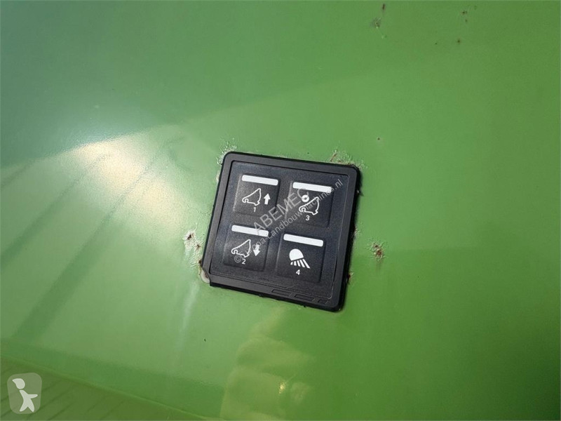 Krone MX 330 GL farming trailer